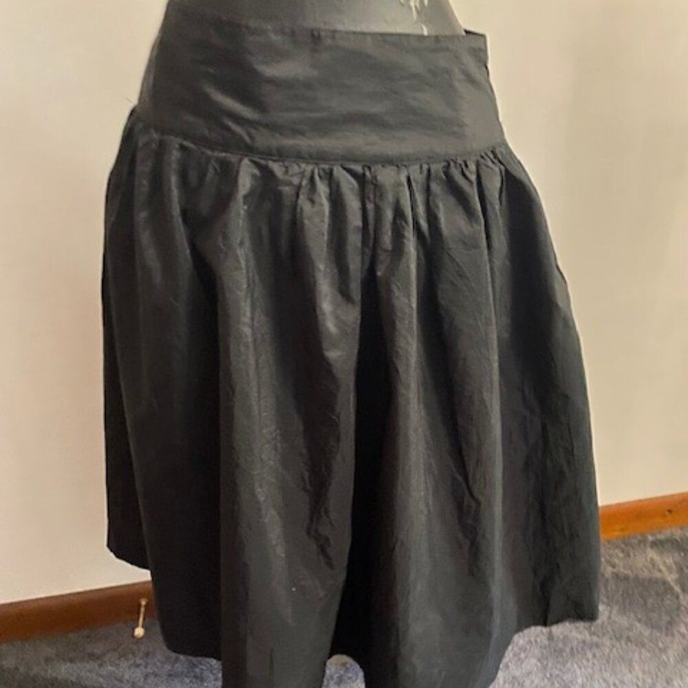 Isaac Mizrahi Black Silk blend skirt, size 16